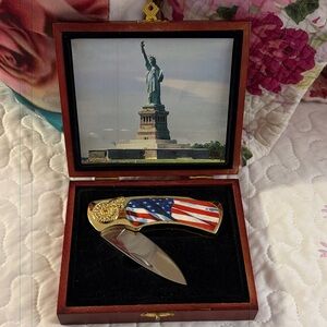 Vintage Knife Stainless Single Blade Patriotic W/Case
